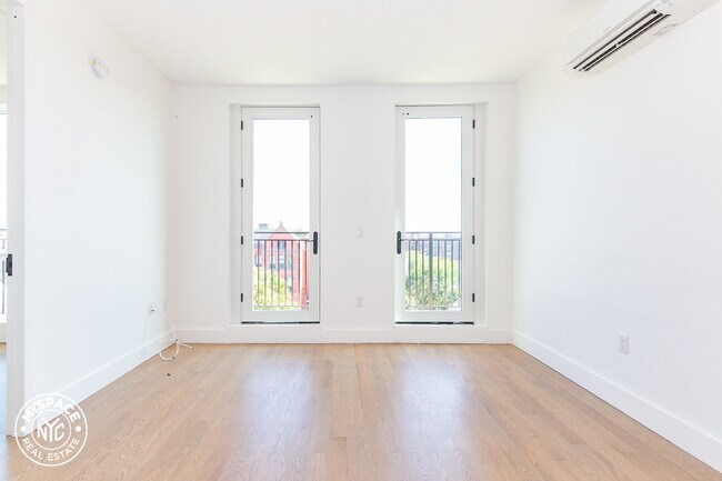 Foto del edificio - 824 Lexington Ave
