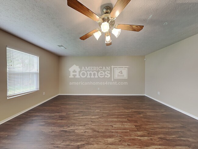 Building Photo - 2862 Park Knoll Drive