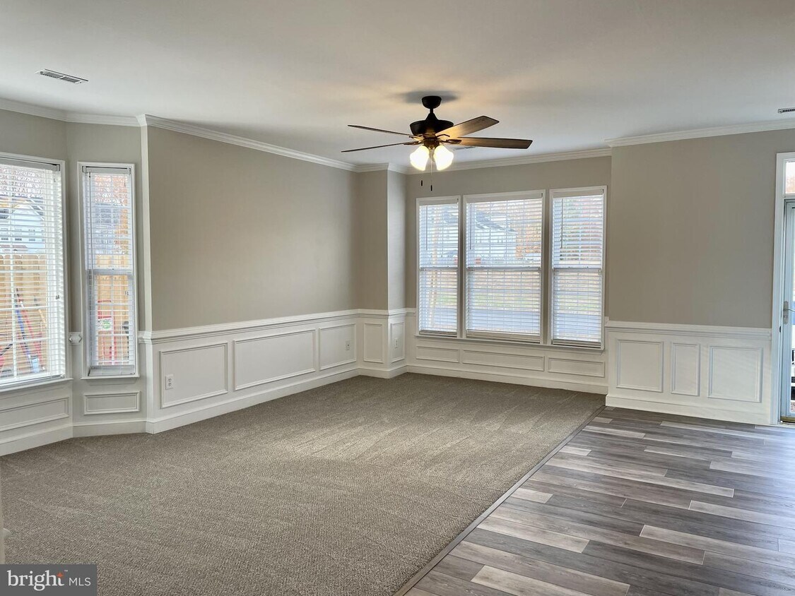 Foto principal - 5159 Mallards Landing Dr