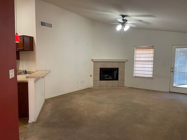 Building Photo - 673 Alice Walter Ct
