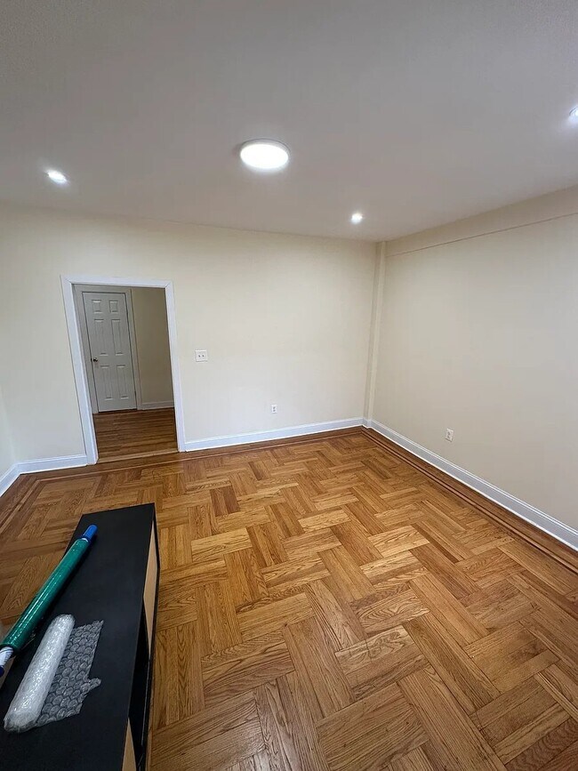 Foto del edificio - 541 Bronx River Rd