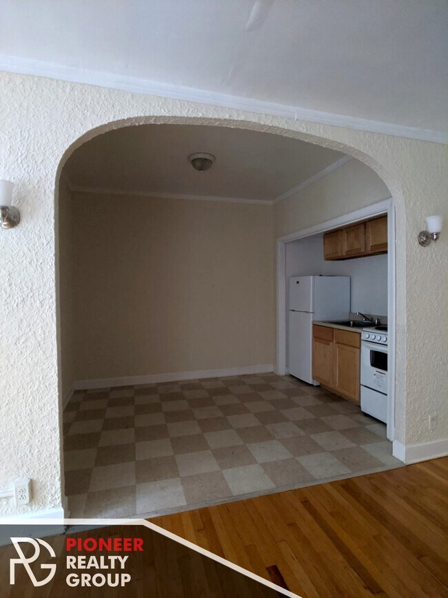 Foto del edificio - 535 W Arlington Pl