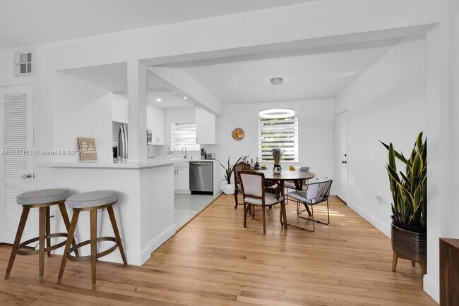 Foto del edificio - 7910 SW 55th Ave