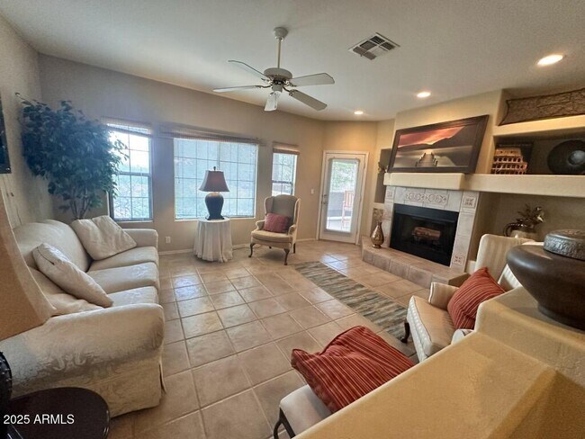 Building Photo - 17237 E Grande Blvd