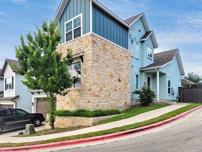 Building Photo - 601 C-Bar Ranch Trl