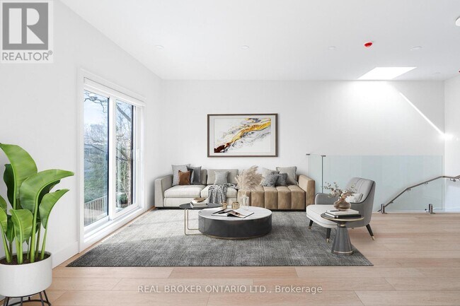 Building Photo - 21 Farnham Ave