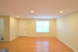 Building Photo - 6605 Briarleigh Way