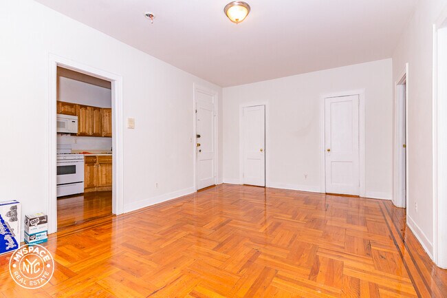 Foto del edificio - 332 Starr St