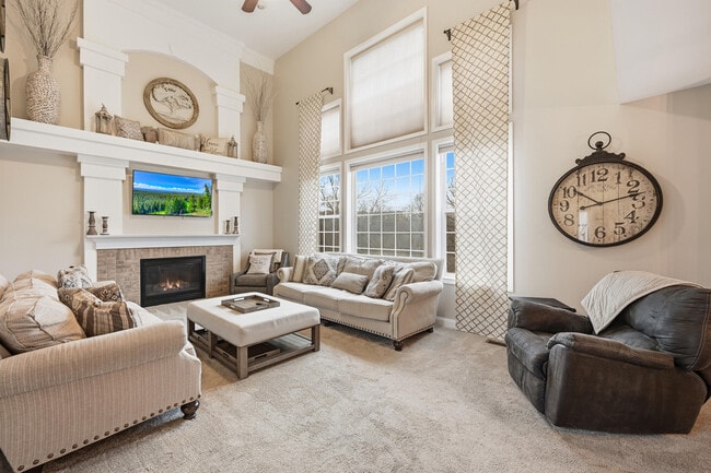 Foto del edificio - 1815 Mountainview Ct