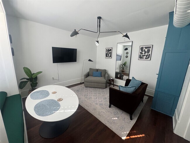 Foto del edificio - 1038 Ashland St