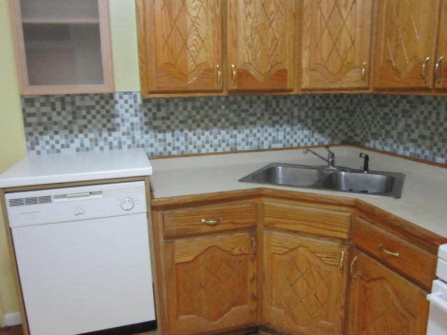 Building Photo - 3018 N Haussen Ct