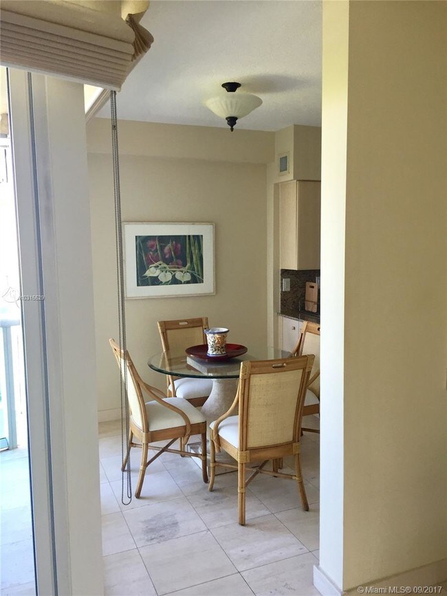 Foto del edificio - 3370 Hidden Bay Dr