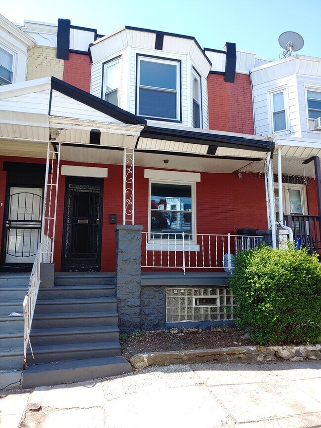 Building Photo - 3 Bedroom Home off of 60th & Cobbs Creek P...