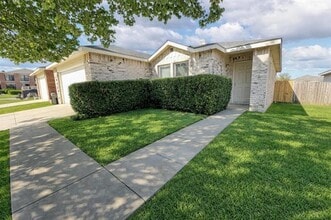 Building Photo - 5405 Shiver Rd