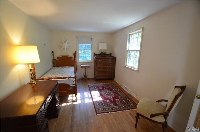 Foto del edificio - 6891 Woodchuck Hill Rd