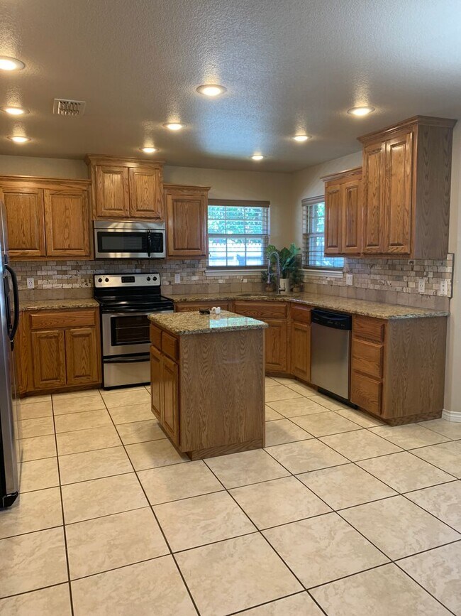 Foto del edificio - 4301 Sandstone Dr