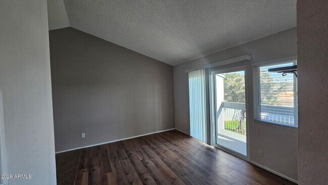 Building Photo - 7550 N 12th St