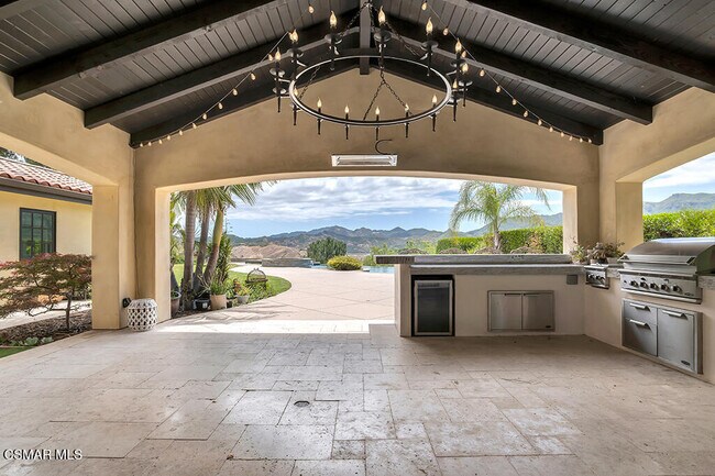 Foto del edificio - 2076 Hillsbury Rd