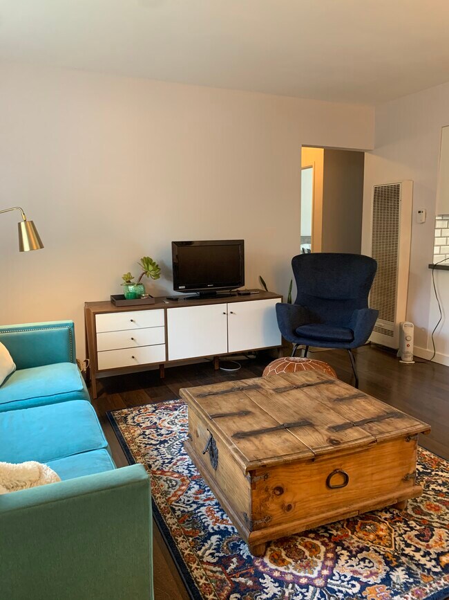 Sala de estar - 2337 20th St