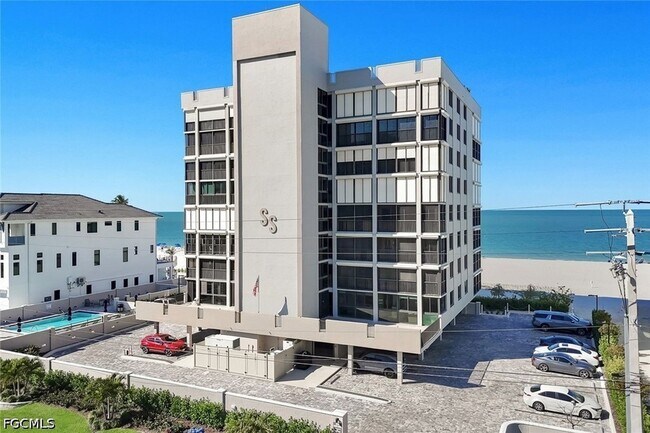 Foto del edificio - 26140 Hickory Blvd