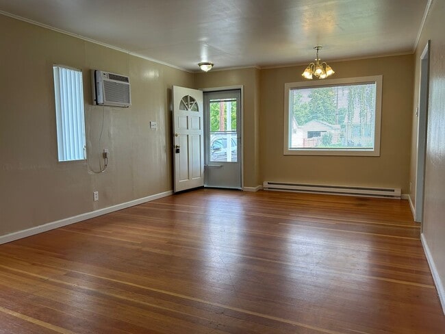 Building Photo - Charming 1940’s 2-Bedroom, 1-Bath Alphabet...