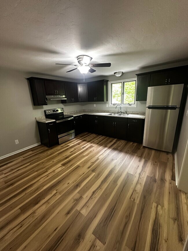 Kitchen - 34 Pine St