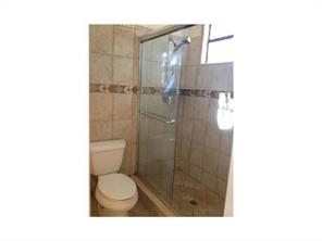 Foto del edificio - 609 NE 27th St