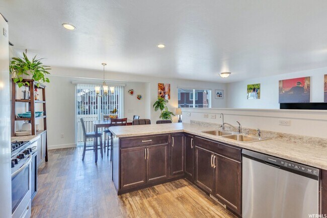 Building Photo - 5178 W Koppers Ln