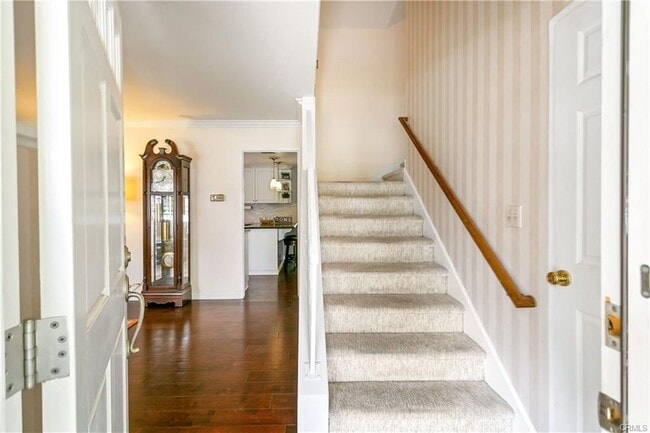 Foto del edificio - 17353 Elm St