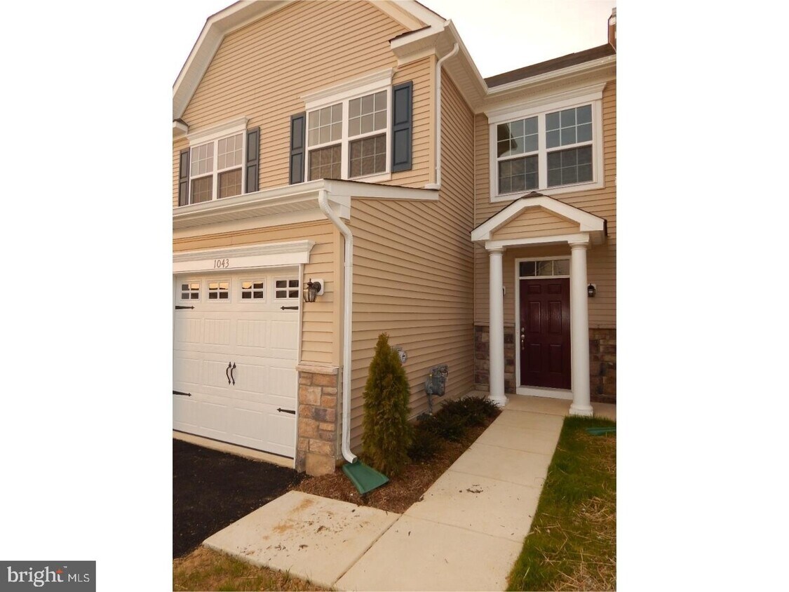 1043 Sherbourne Rd, Middletown, DE 19709 Townhome Rentals in