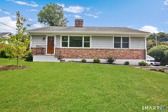 Building Photo - 81 Cos Cob Ave