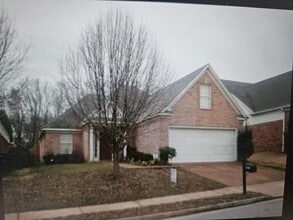 Building Photo - 9759 Riggin Dr