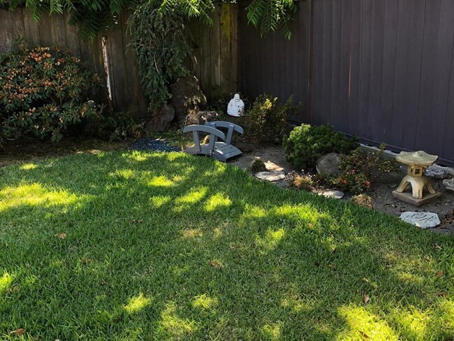 Foto del edificio - 3 bedroom in Richmond CA 94804