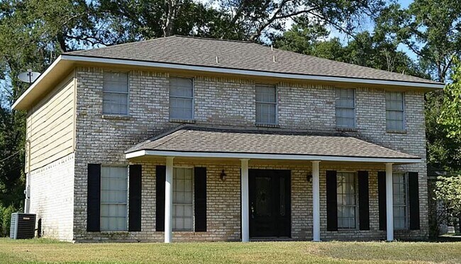 Foto del edificio - 2614 N Woodloch St