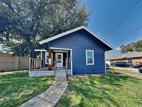Building Photo - 2211 Hooper St