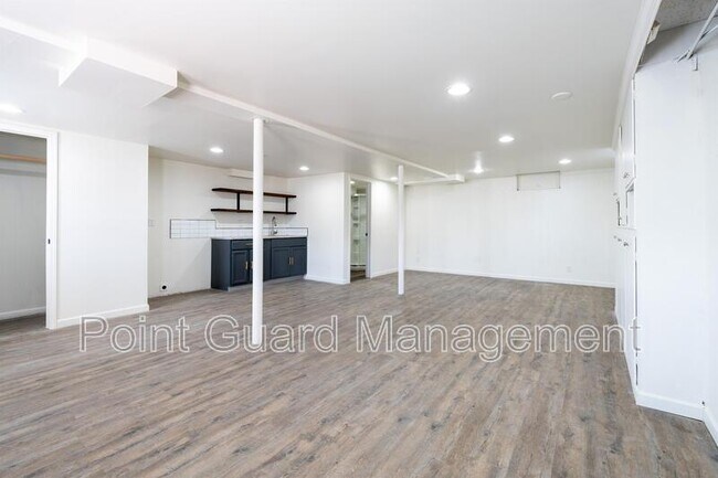 Foto del edificio - 3700 E 16th St N