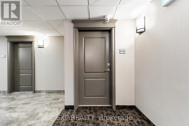 Photo du bâtiment - 101-101 Shoreview Pl