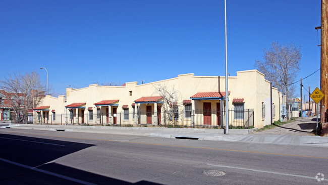 Foto del edificio - Broadway Apartments