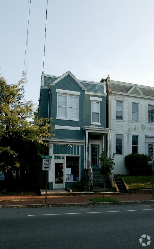 Foto del edificio - 1330 W Main St