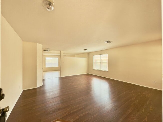 Building Photo - 17125 Dashwood Creek Dr