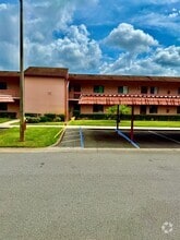Building Photo - 141 Lakeside Dr