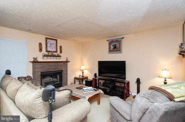 Foto del edificio - 5136 Mallards Landing Dr