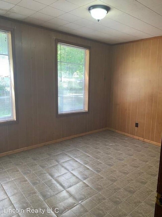 Building Photo - 1 br, 1 bath House - 1406-B River St