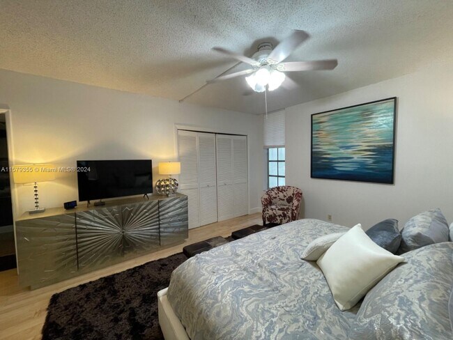 Building Photo - 4000 Cypress Grove Way