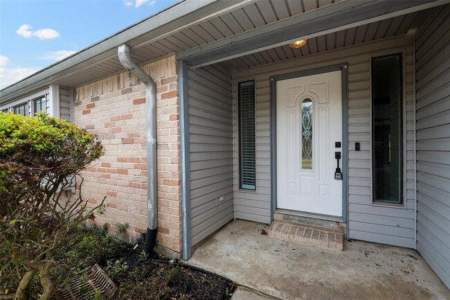 Foto del edificio - 322 Muirwood Ln