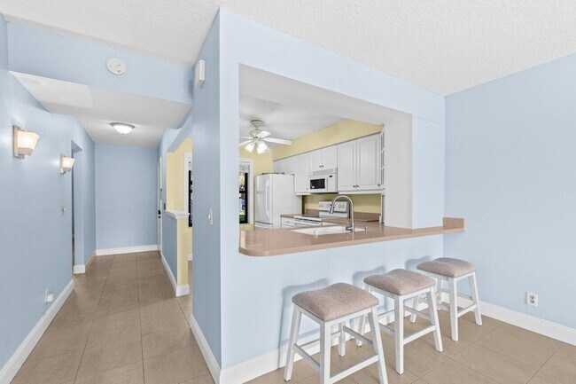 Building Photo - 1001 Sabal Ridge Cir