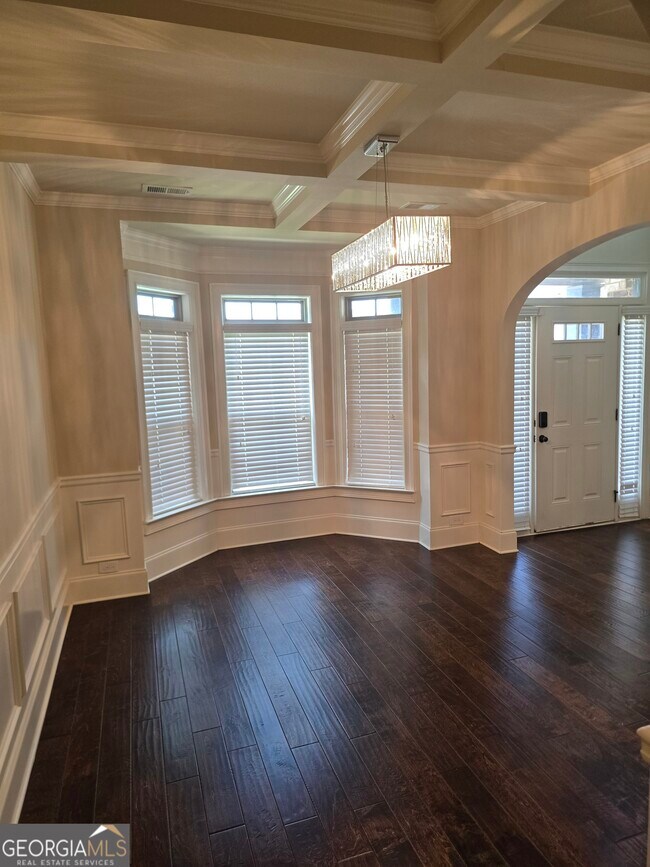 Foto del edificio - 330 Riverstone Dr