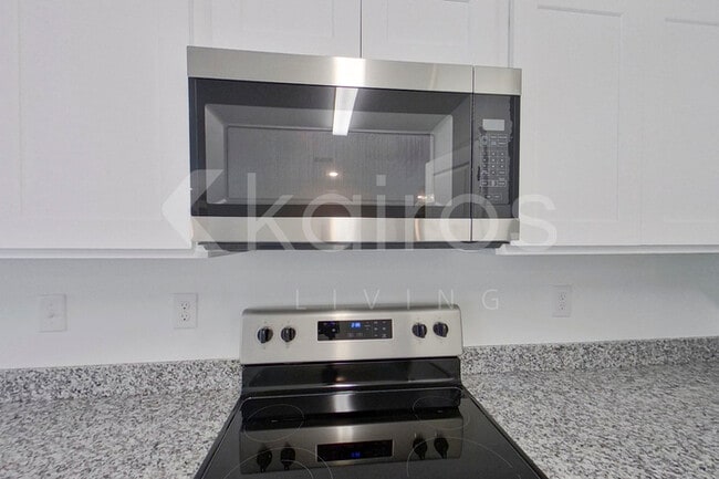 Foto del edificio - 9810 N Santee Terrace