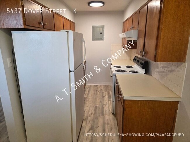 Building Photo - 5437 Dover St