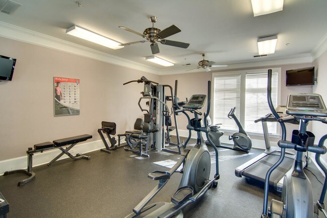 2244 Ashley Crossing Dr Unit 511 Charleston Sc 29414 Apartment For Rent In Charleston Sc Apartments Com